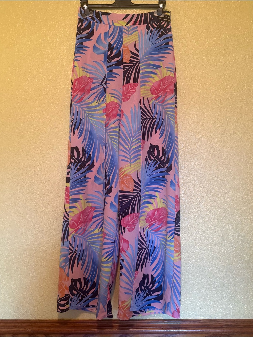 Forever 21 Women’s Wide Leg Pants Small